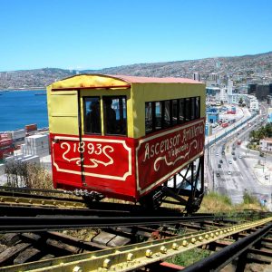 Valparaiso & Santiago at a Glance